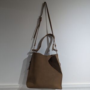 Brown Leather Shoulder/cross body bag